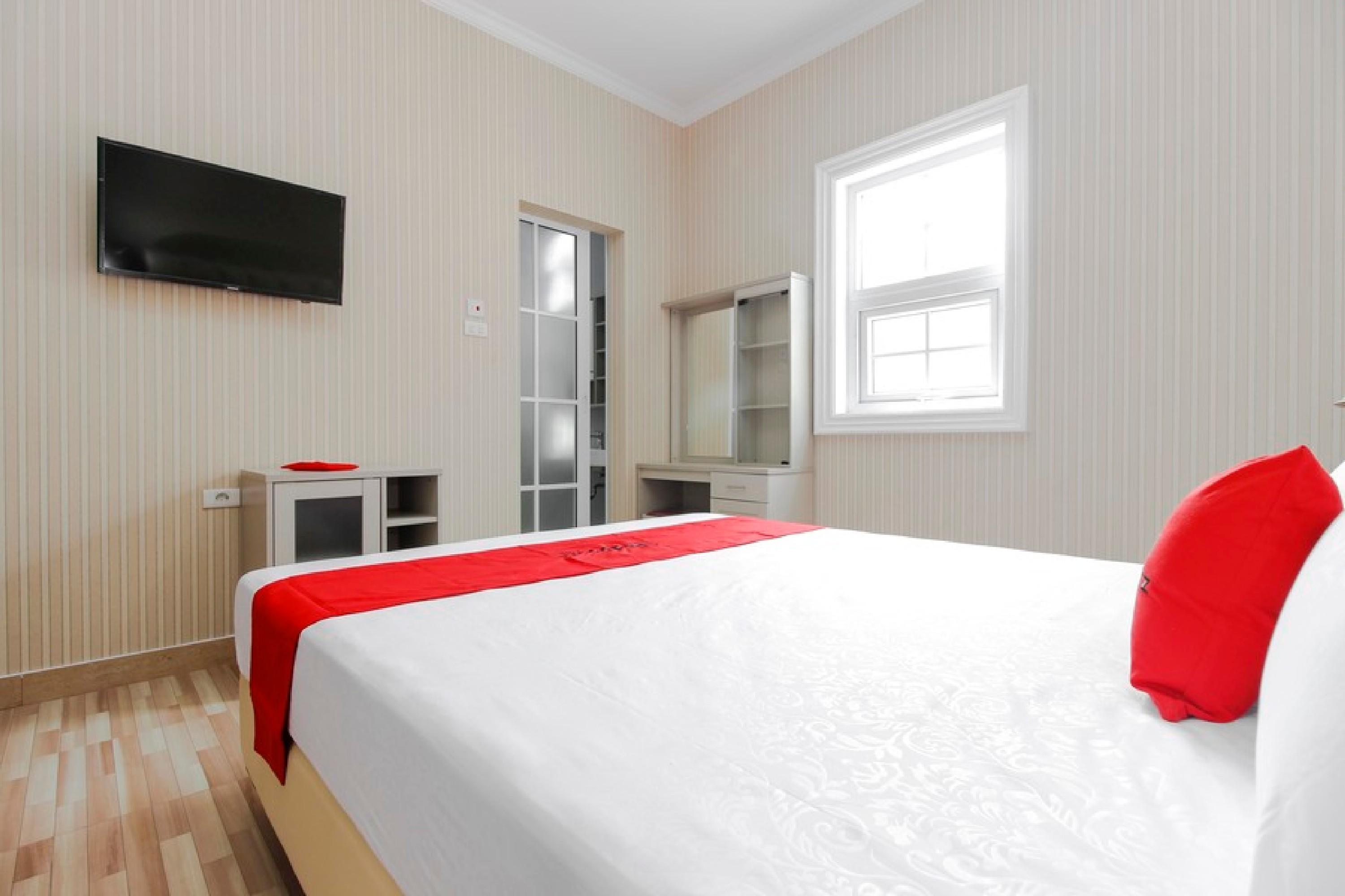 Reddoorz Plus @ Kwitang 2 Yakarta Exterior foto